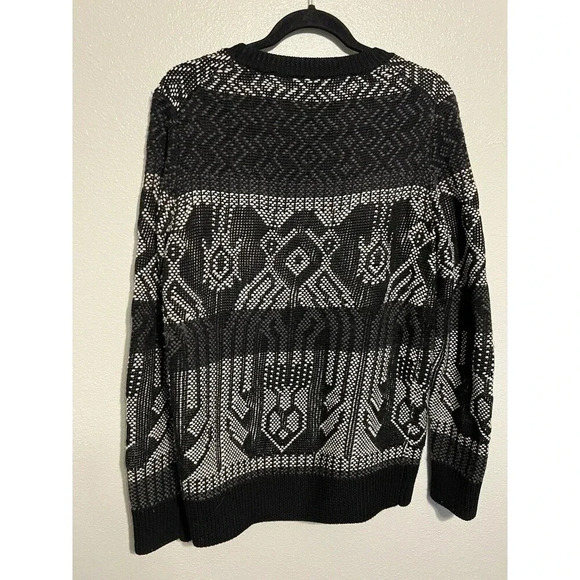 J Crew Black White Mixed Stitch Blanket Aztec Sweater Wool Blend Size Medium - Picture 5 of 5